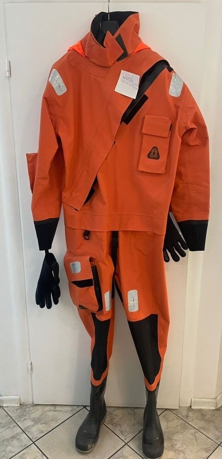 картинка Противопожарный гидрокостюм ГКС/3 (выставочный образец) от магазина Акватикс